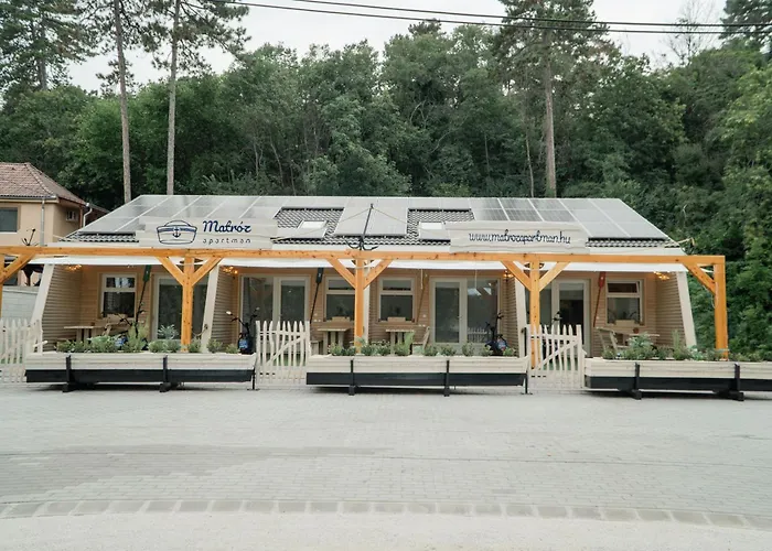 Apartment Matroz - Koezvetlenuel A Stranddal Szemben